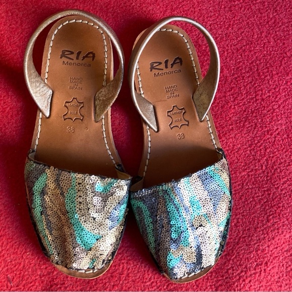 RIA Sz 38 Sequin Peacock Colourway Avarca Made ln Spain Menorca Leather Sandals - Picture 4 of 12